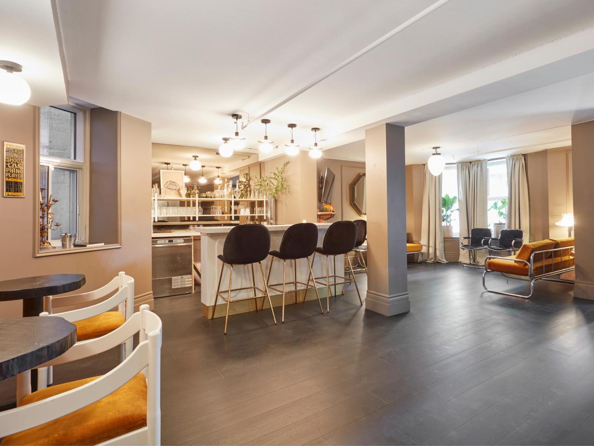 3 Bedroom Apt In Downtown Montreal — Photos 1